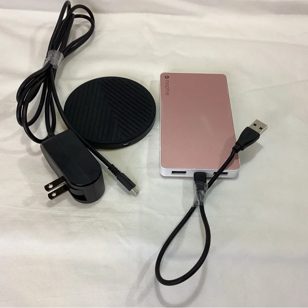 VERIZON Wireless Charging Pad AND MOPHIE CHARGER